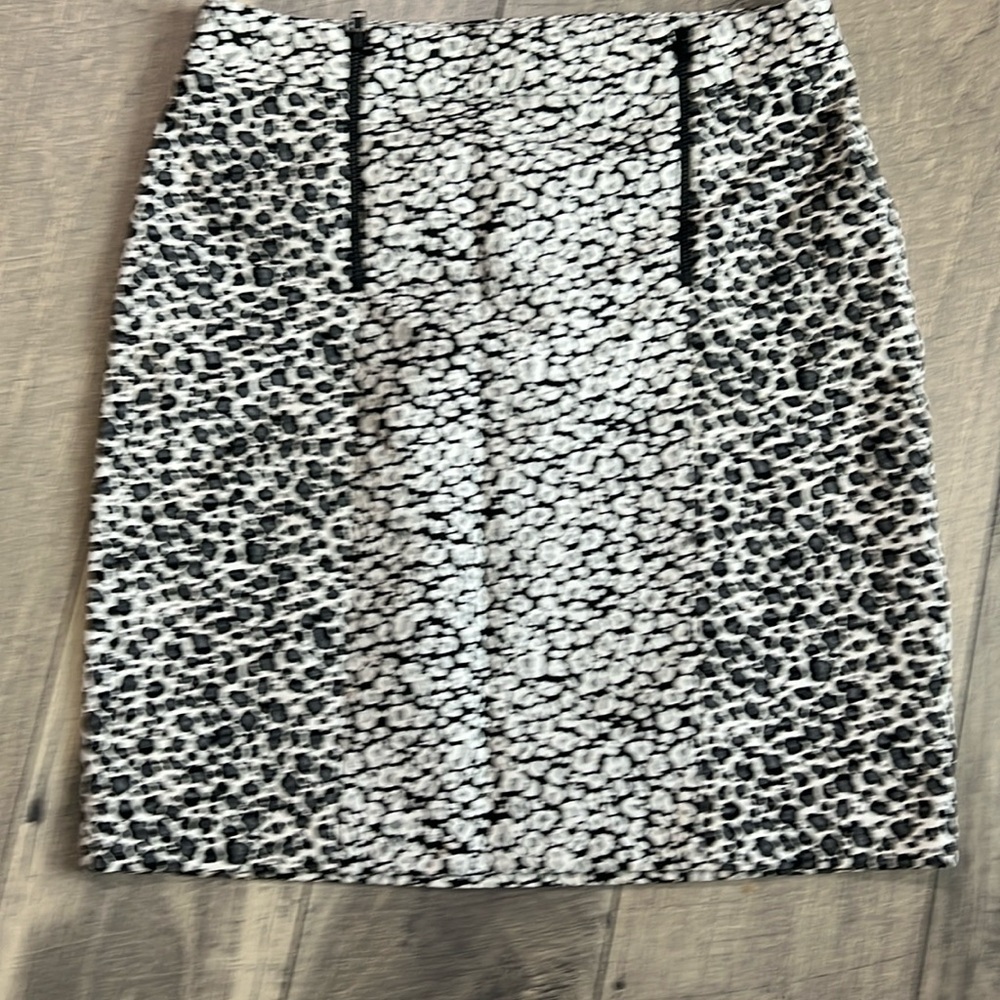 Ann Taylor animal print skirt